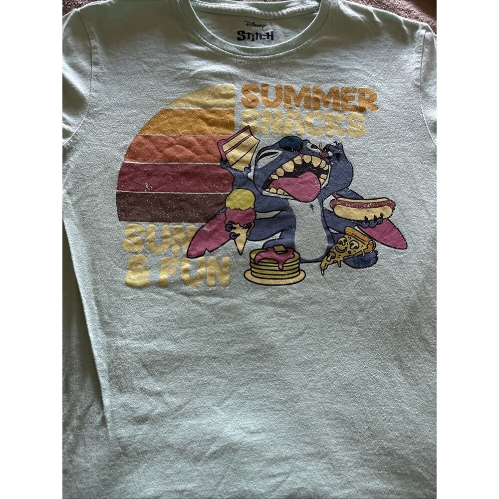 (#57) Womens Sz Med Green Disney Lilo & Stitch T-Shirt Summer Snacks Sun & Fun
